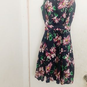 Navy blue dress with Daisies